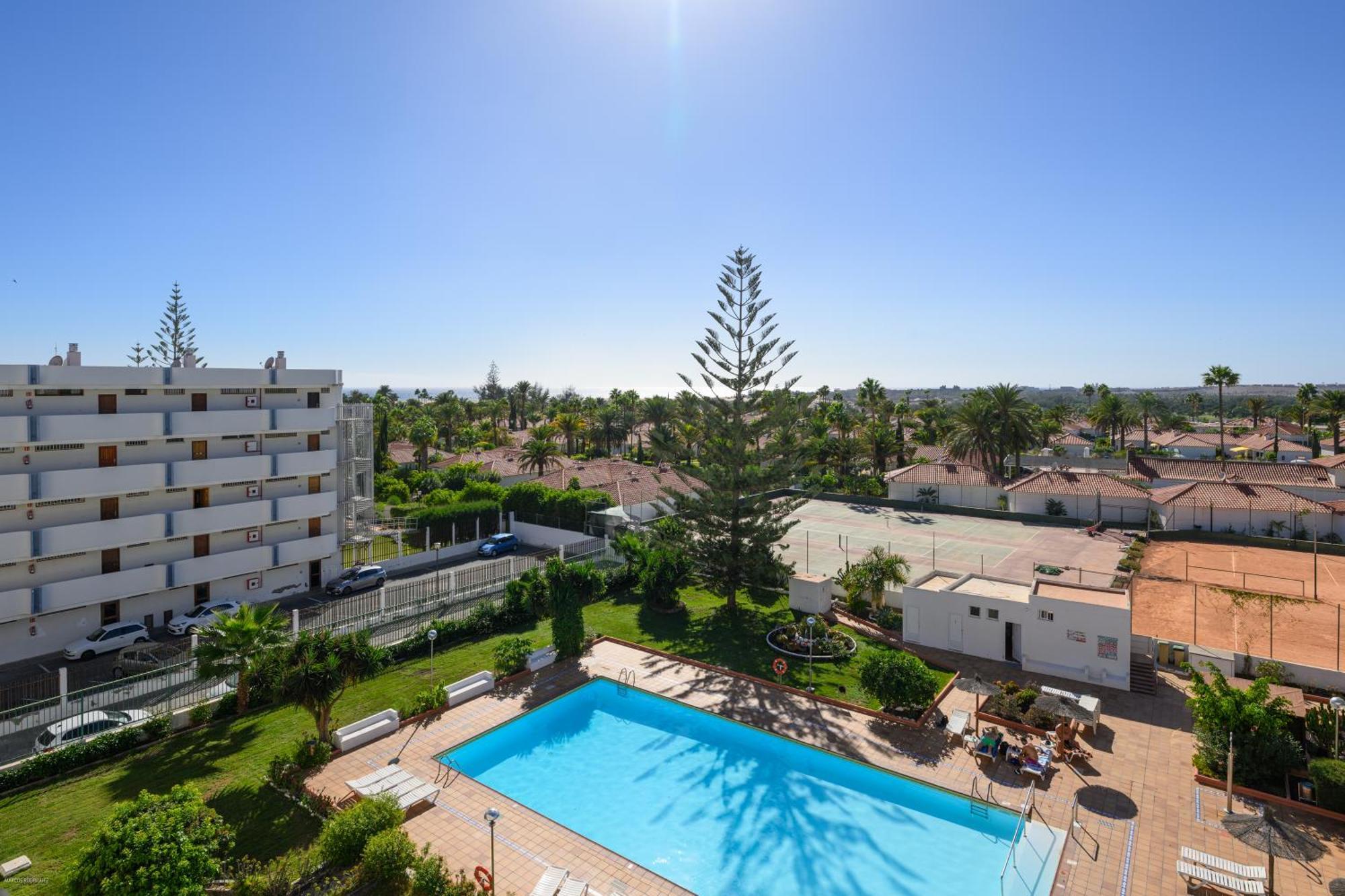 Sunandsea
